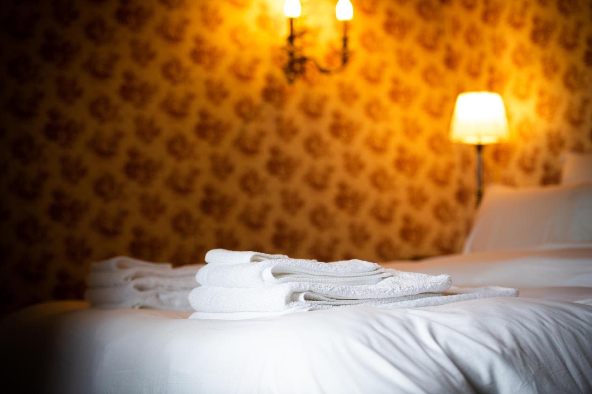 Bed and Breakfast Domaine De La Briouse Sanxay Exteriér fotografie